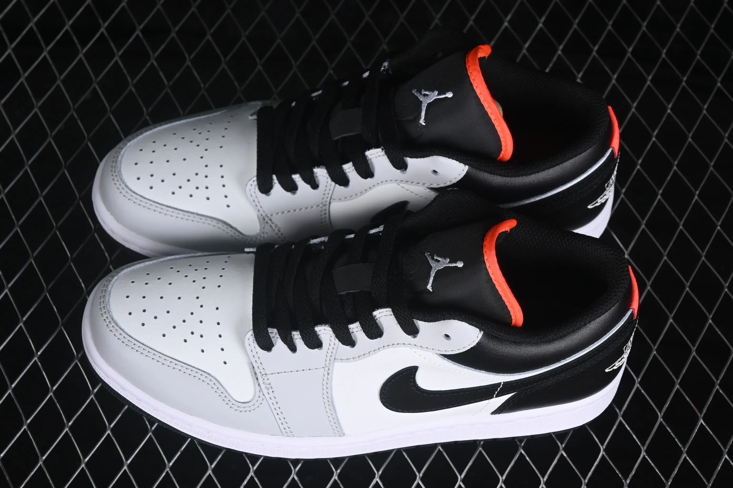 All categories Air Jordan Jordan series basketball shoes Air Jordan 1 Low G version pure original Air Jordan 1 Low AJ1 Joe 1 white gray black hook low-top retro cultural basketball shoes 553558-045
